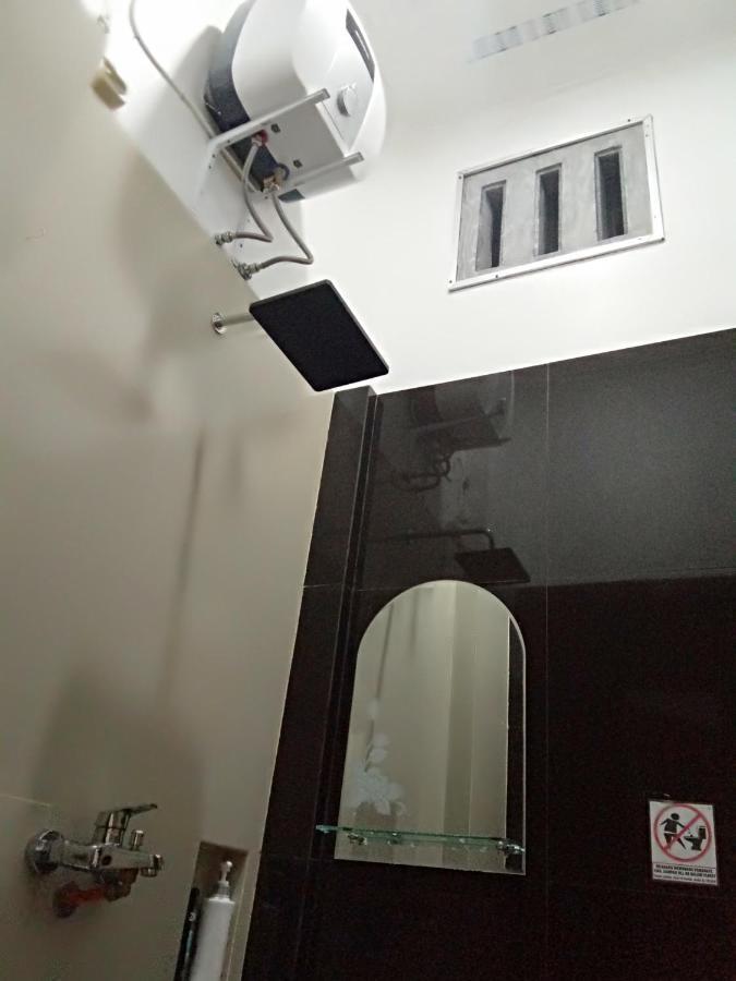 Kana Hasya Homestay "Rumoh Jamee" Meulaboh Buitenkant foto